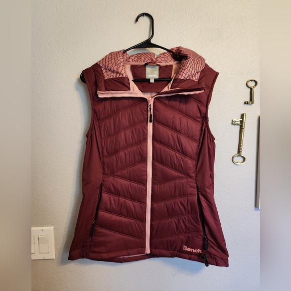 Bench Women's Steppweste Skyhigh Quilted vest maroon  size L women's fitted - Picture 2 of 10